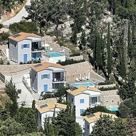 Katerinas Village Supreme With Private Pool *